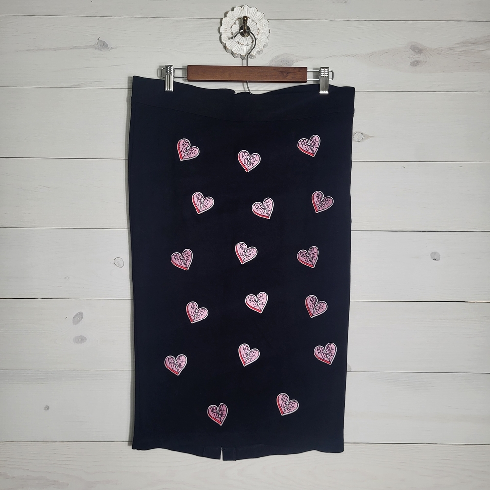 REBEL Wilson for TORRID Skirt Broken Heart Pattern Rebel Love.